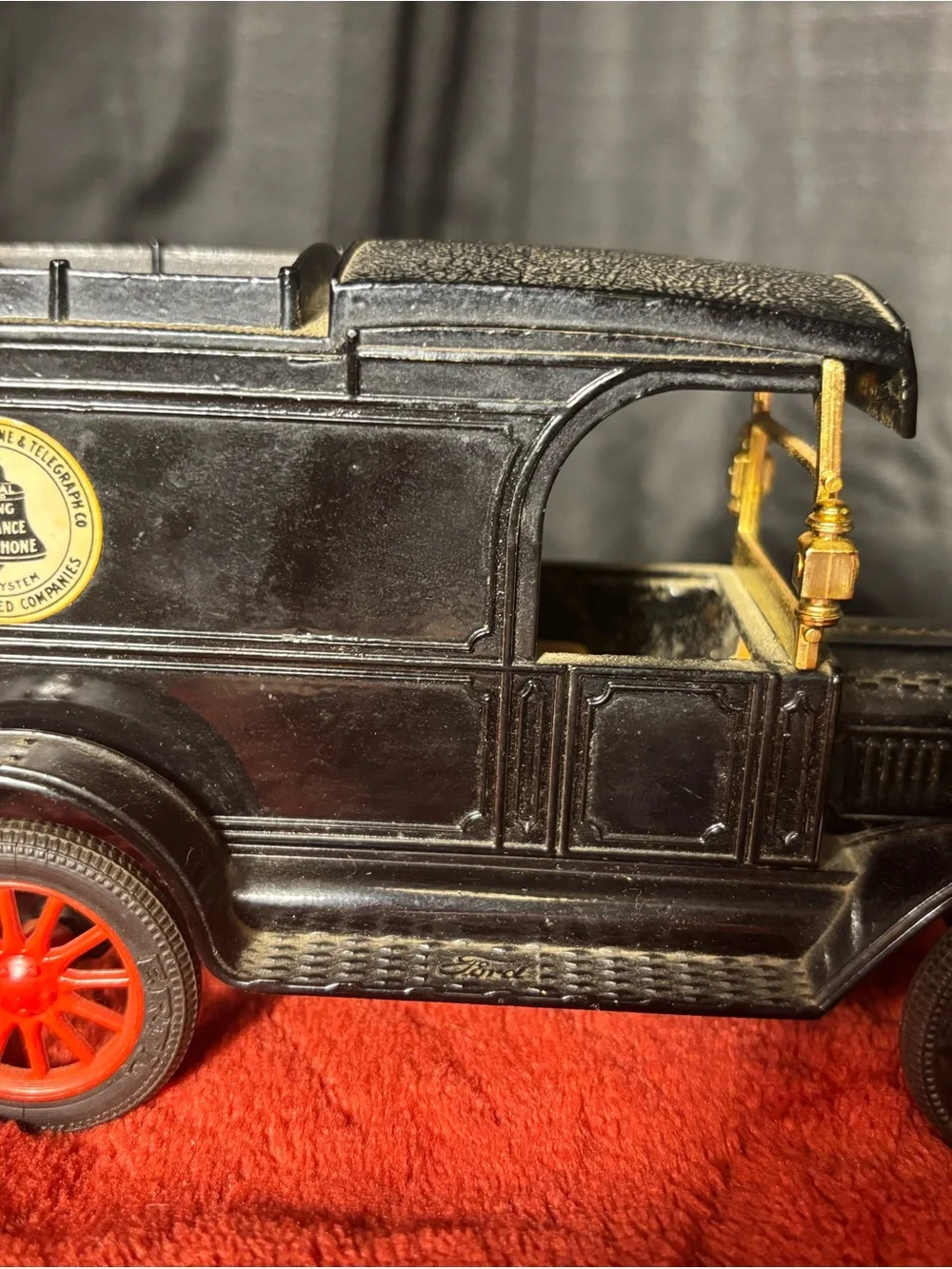 ERTL 1913 Model T Bank -Black and Red Vintage-Style